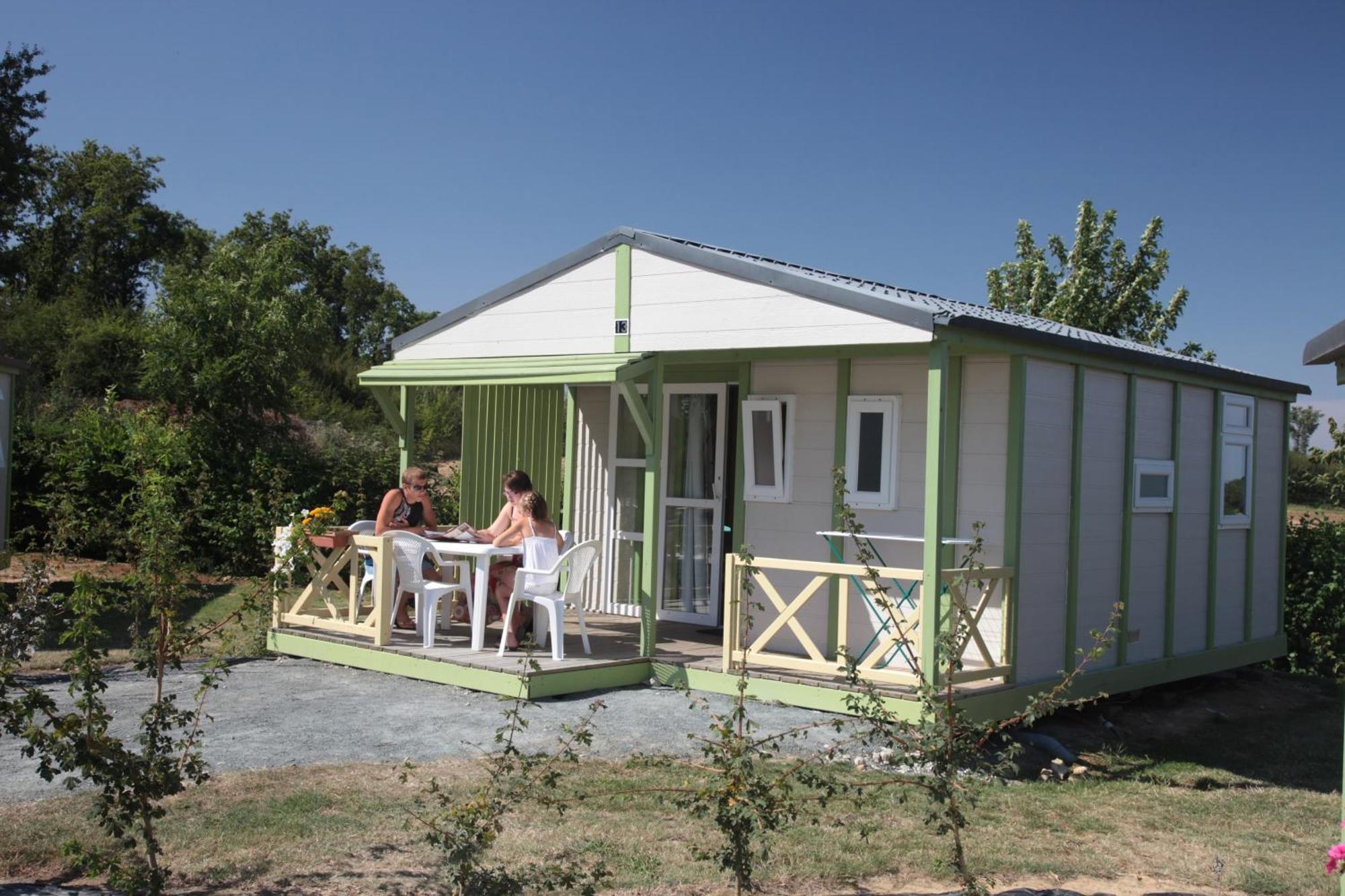 Camping Des Rulieres Hotel Saint-Valérien Szoba fotó