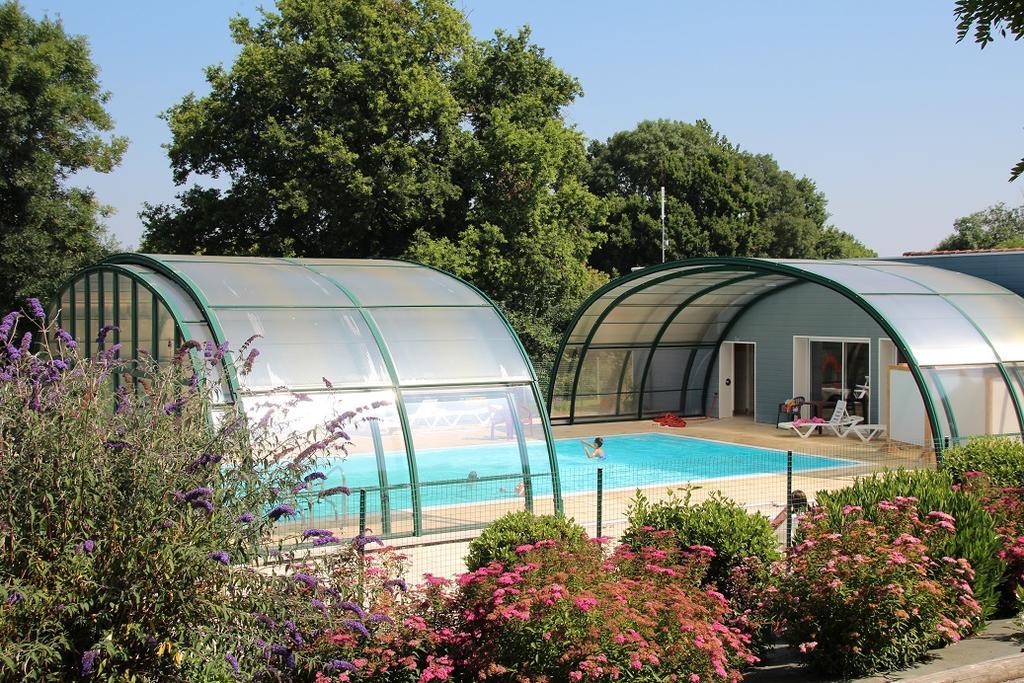 Camping Des Rulieres Hotel Saint-Valérien Kültér fotó
