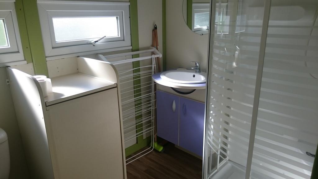 Camping Des Rulieres Hotel Saint-Valérien Kültér fotó