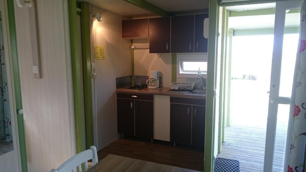 Camping Des Rulieres Hotel Saint-Valérien Kültér fotó